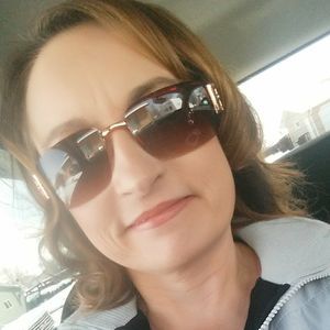 Meet your Posher, Dawn